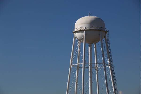 A water tower that provides sulfur water treatment