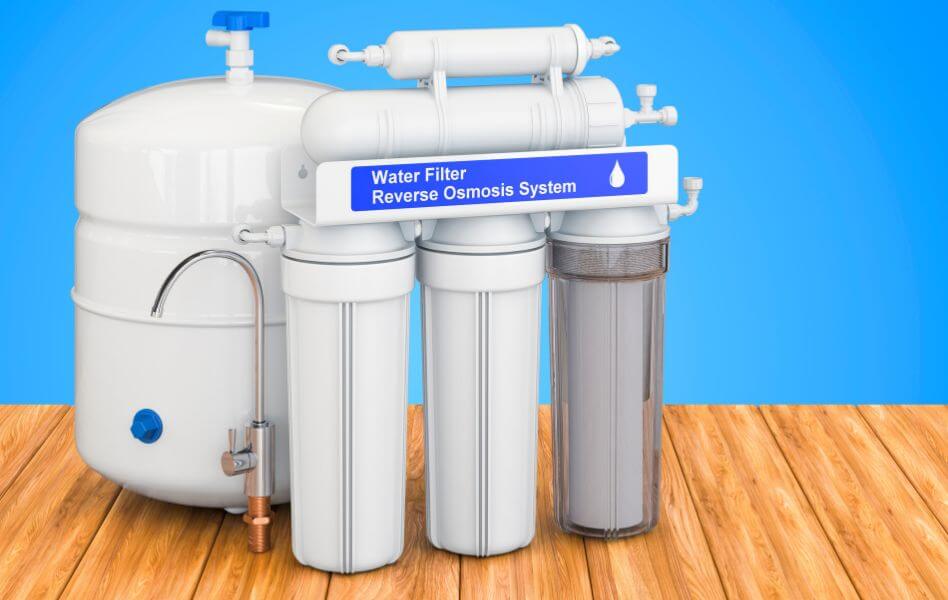 A reverse osmosis system for removing chlorine from water